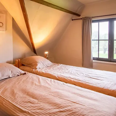 Cozy With Hill View Dom wakacyjny