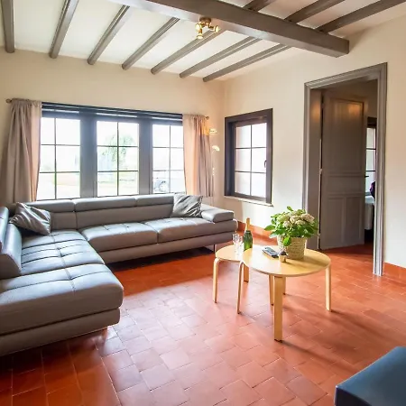 Cozy With Hill View *