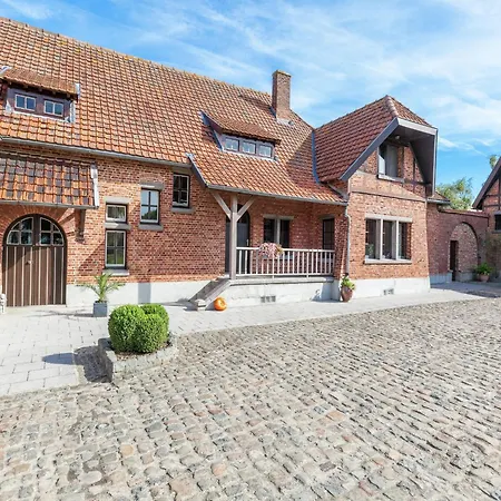 בית נופש Family Farmhouse, Ploegsteert